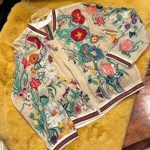 Aratto Bellezza Embroidered Ivory Jacket Size L.